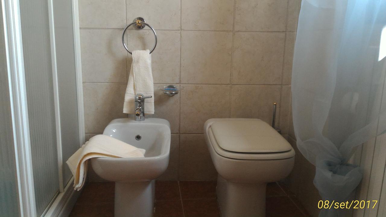 L'Ape In Corte Casa Di Campagna, Via Francigena Stanze E Colazione Vaccarizza Bagian luar foto