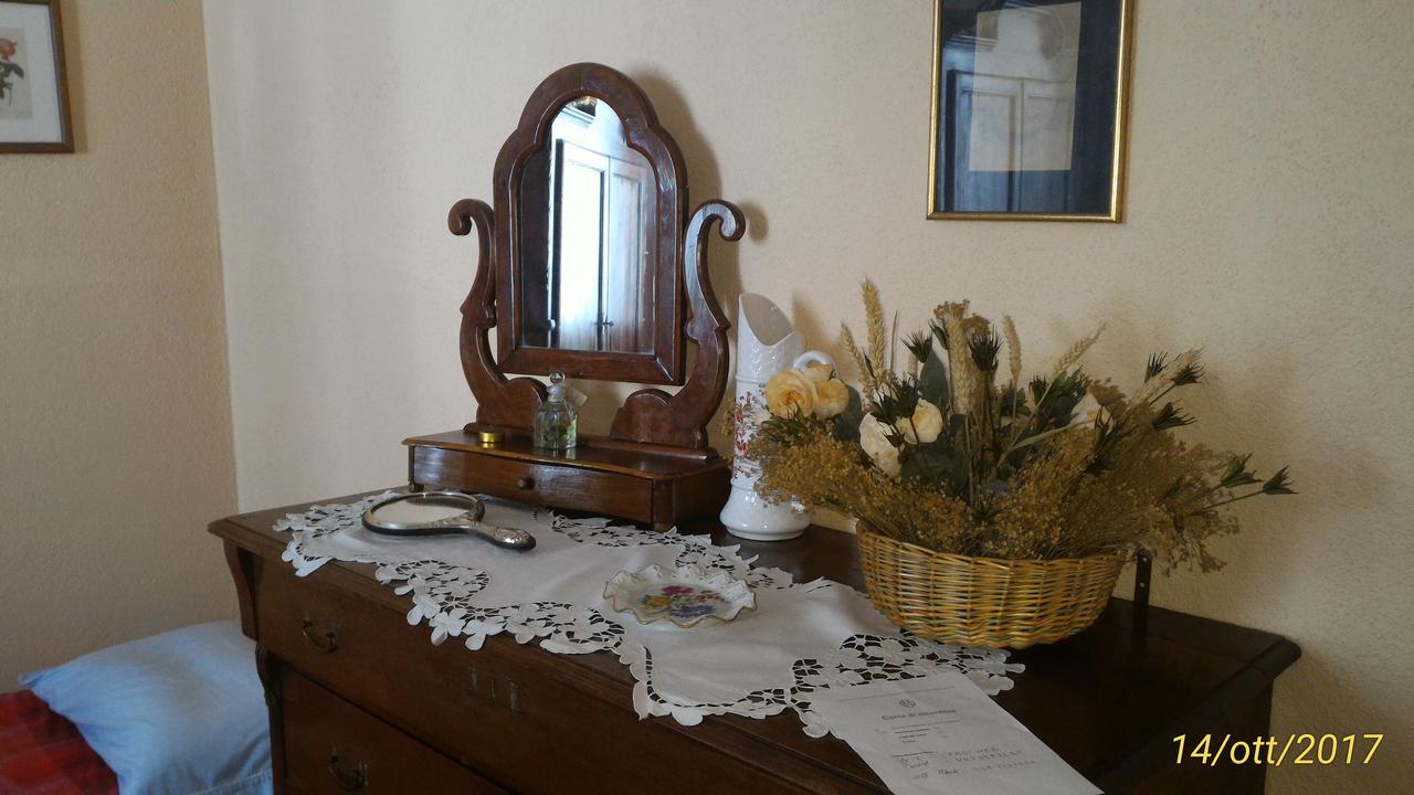 L'Ape In Corte Casa Di Campagna, Via Francigena Stanze E Colazione Vaccarizza Bagian luar foto