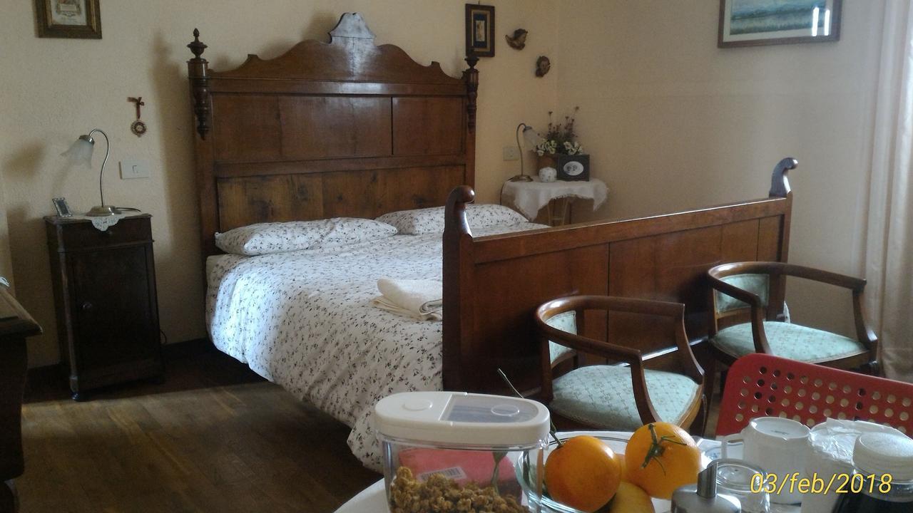 L'Ape In Corte Casa Di Campagna, Via Francigena Stanze E Colazione Vaccarizza Bagian luar foto