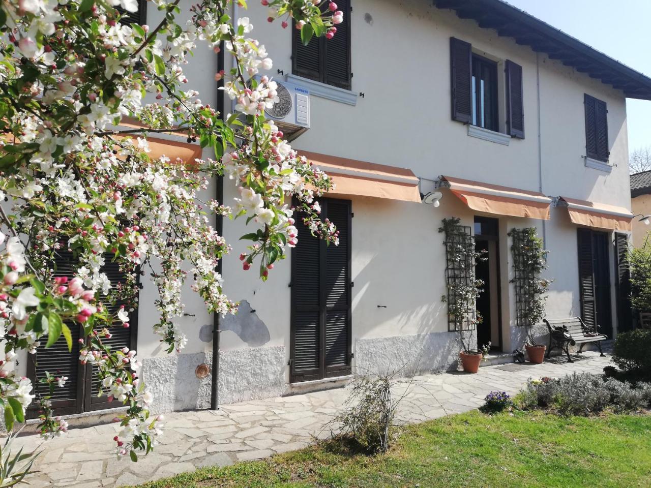 L'Ape In Corte Casa Di Campagna, Via Francigena Stanze E Colazione Vaccarizza Bagian luar foto